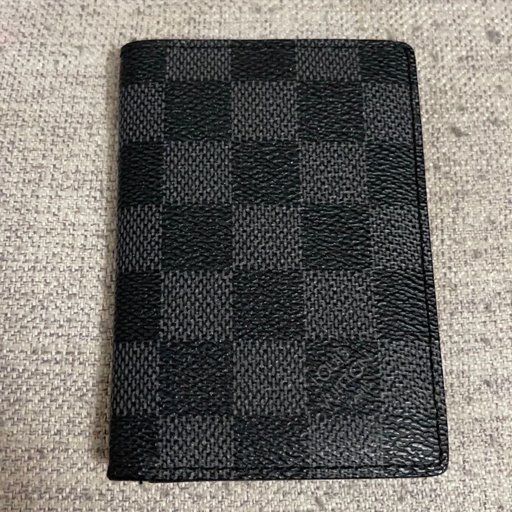 Louis vuitton mens wallet
